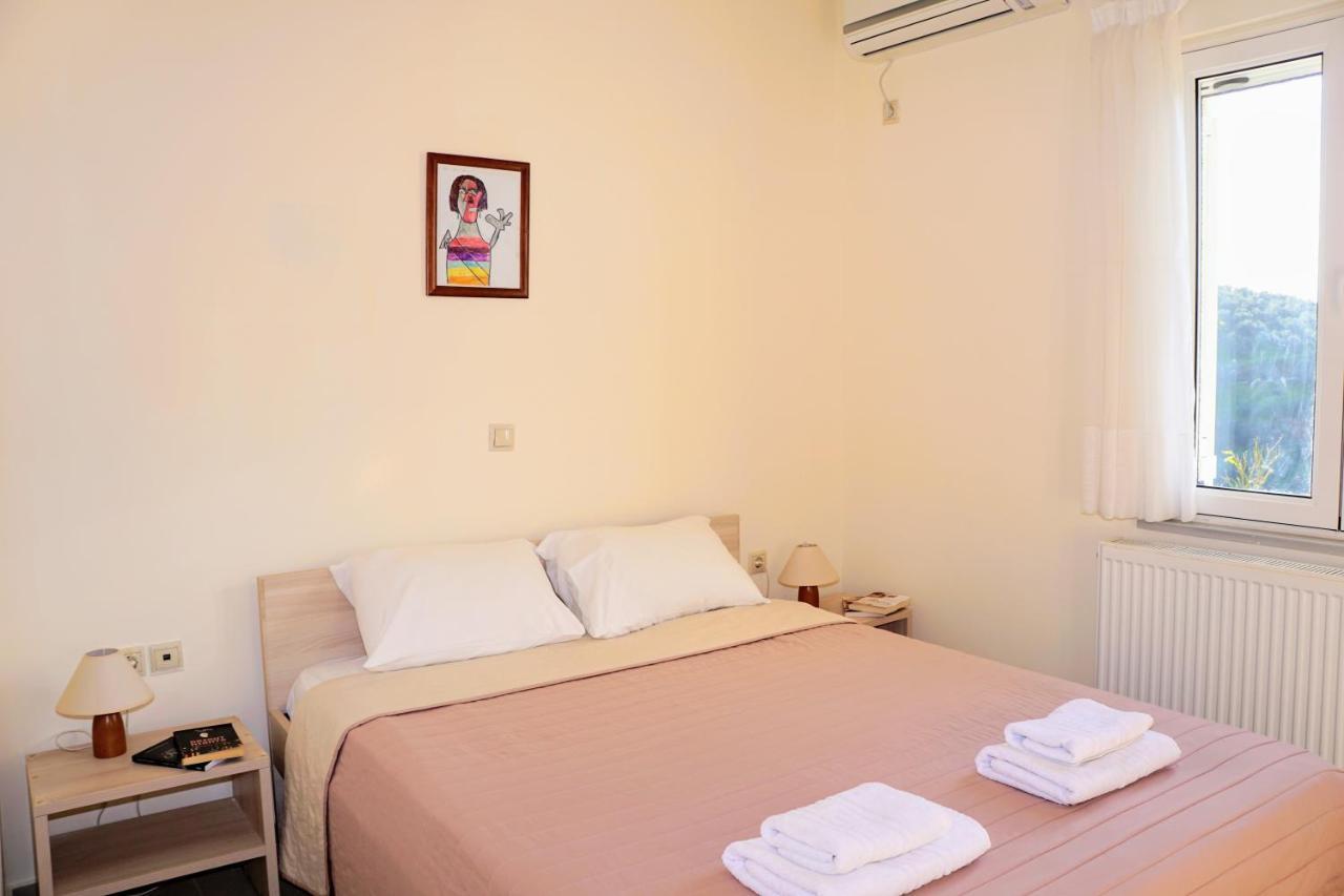 Olive Tree Hillside Apartment Stalós Esterno foto